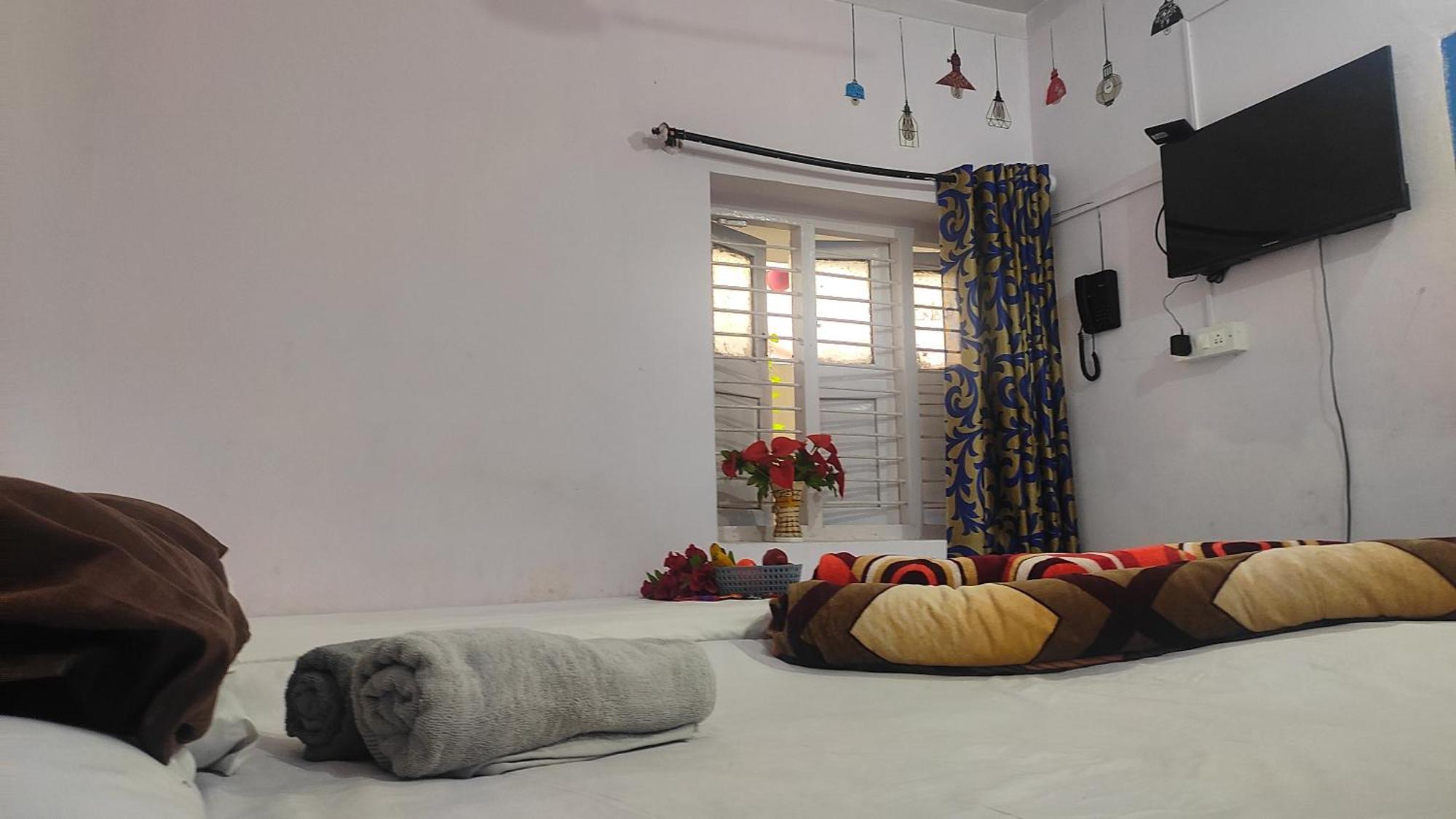 Hotel Adh Amilia Gardens Narasimharaja Puram Zewnętrze zdjęcie