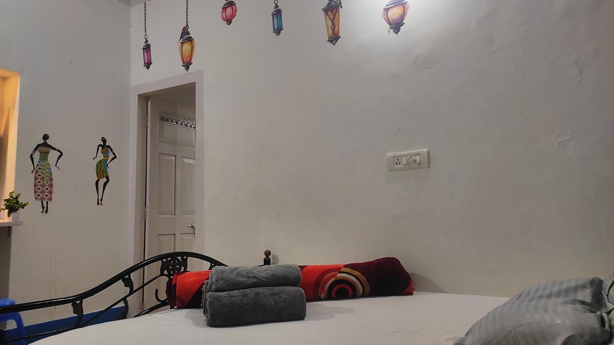 Hotel Adh Amilia Gardens Narasimharaja Puram Zewnętrze zdjęcie