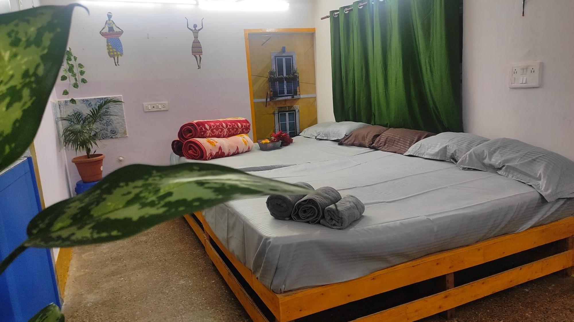 Hotel Adh Amilia Gardens Narasimharaja Puram Zewnętrze zdjęcie