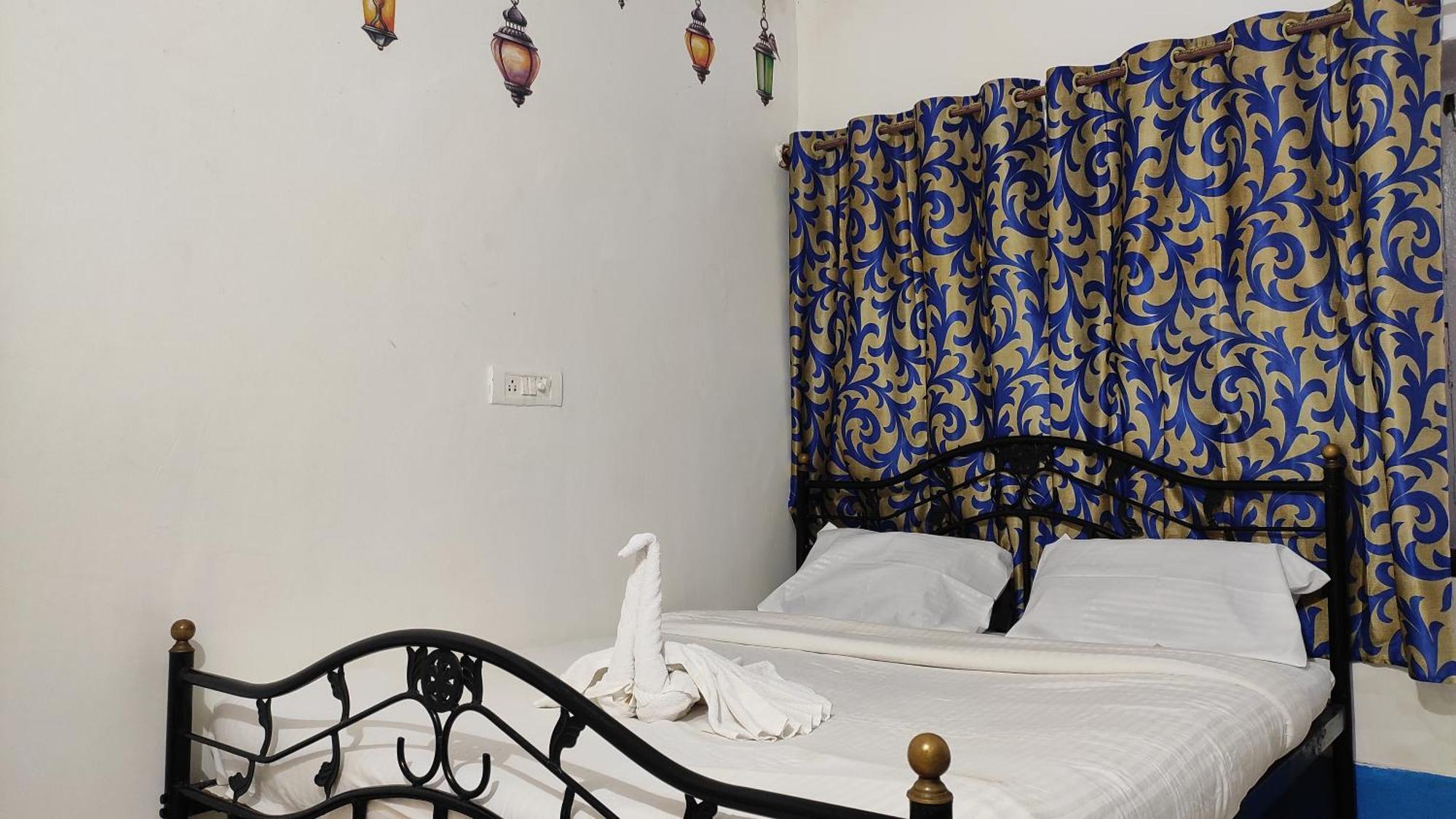 Hotel Adh Amilia Gardens Narasimharaja Puram Zewnętrze zdjęcie
